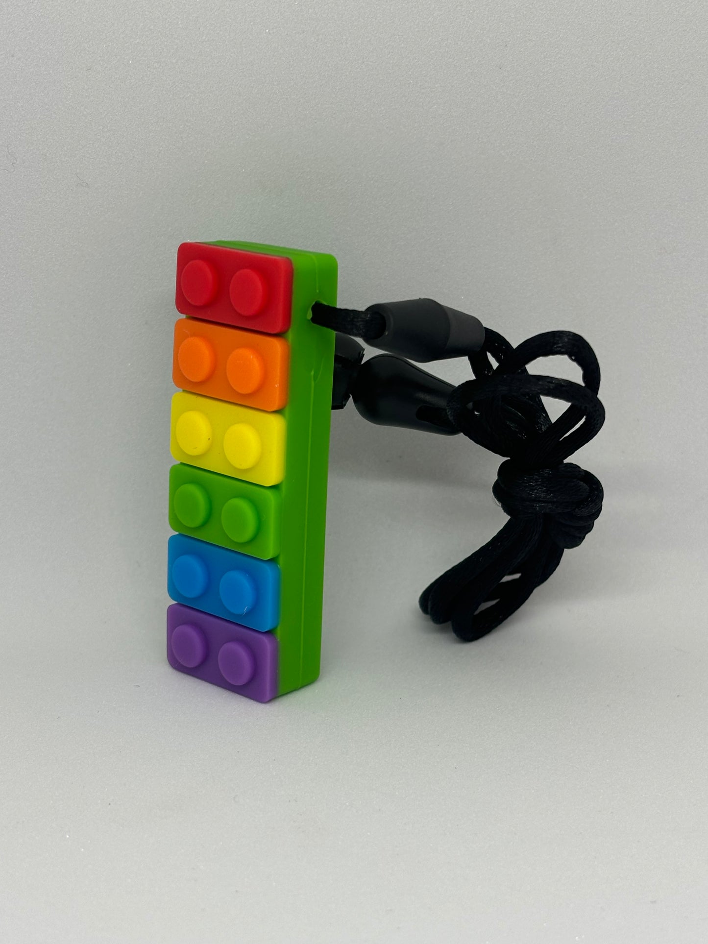 Chewable necklace - Rainbow brick