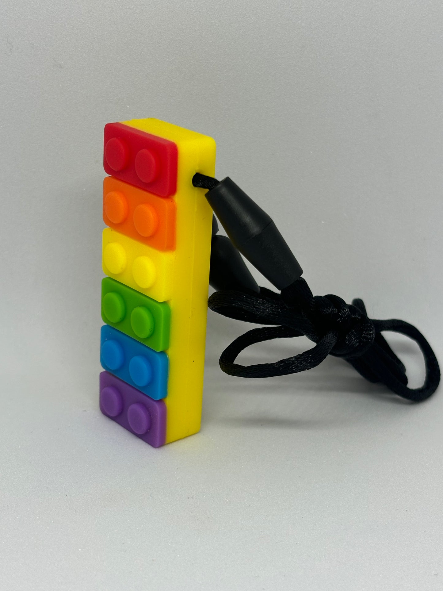 Chewable necklace - Rainbow brick
