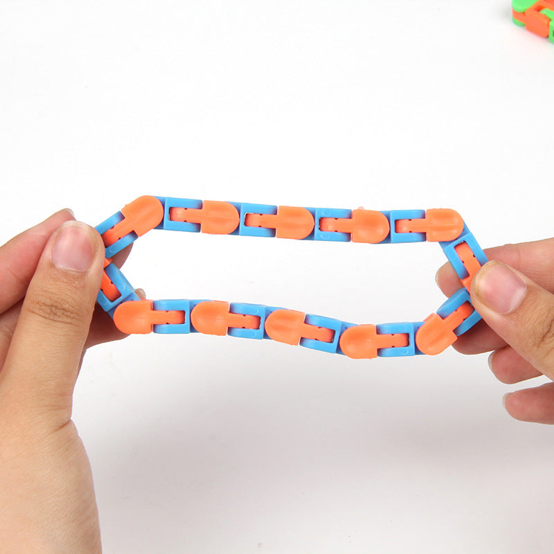 Wacky Track fidget chain