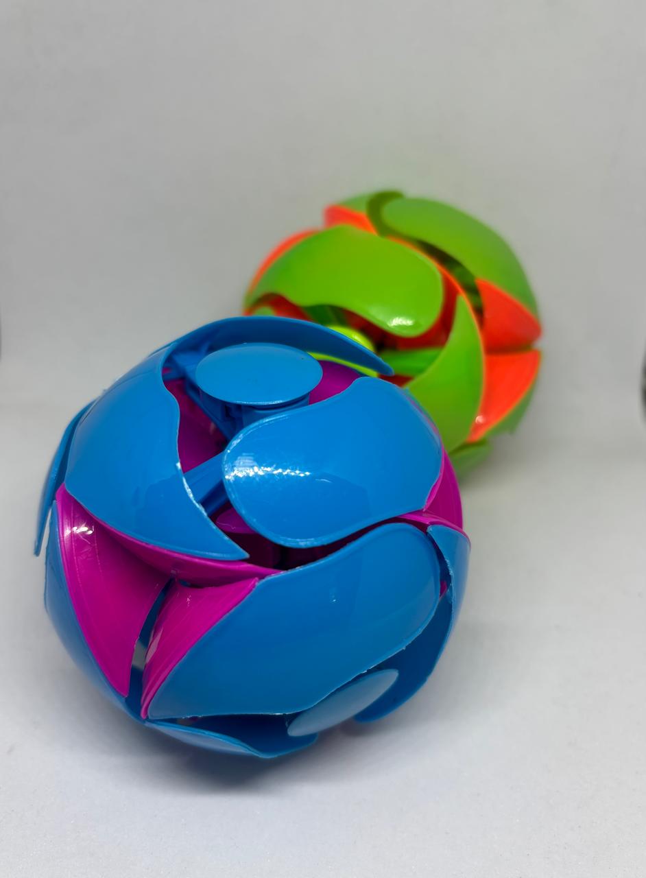 Colour-flipping Fidget Ball